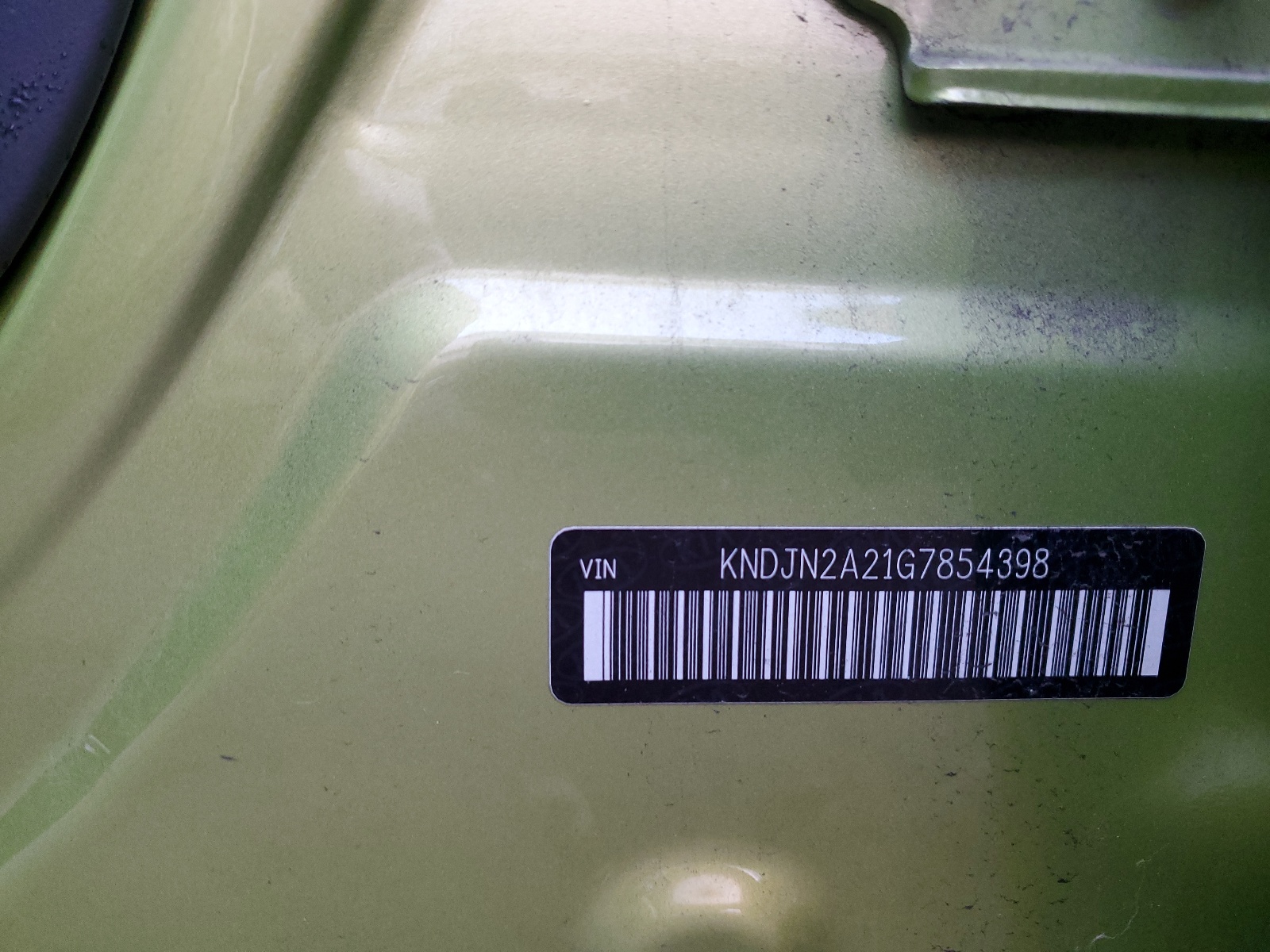 KNDJN2A21G7854398 2016 Kia Soul