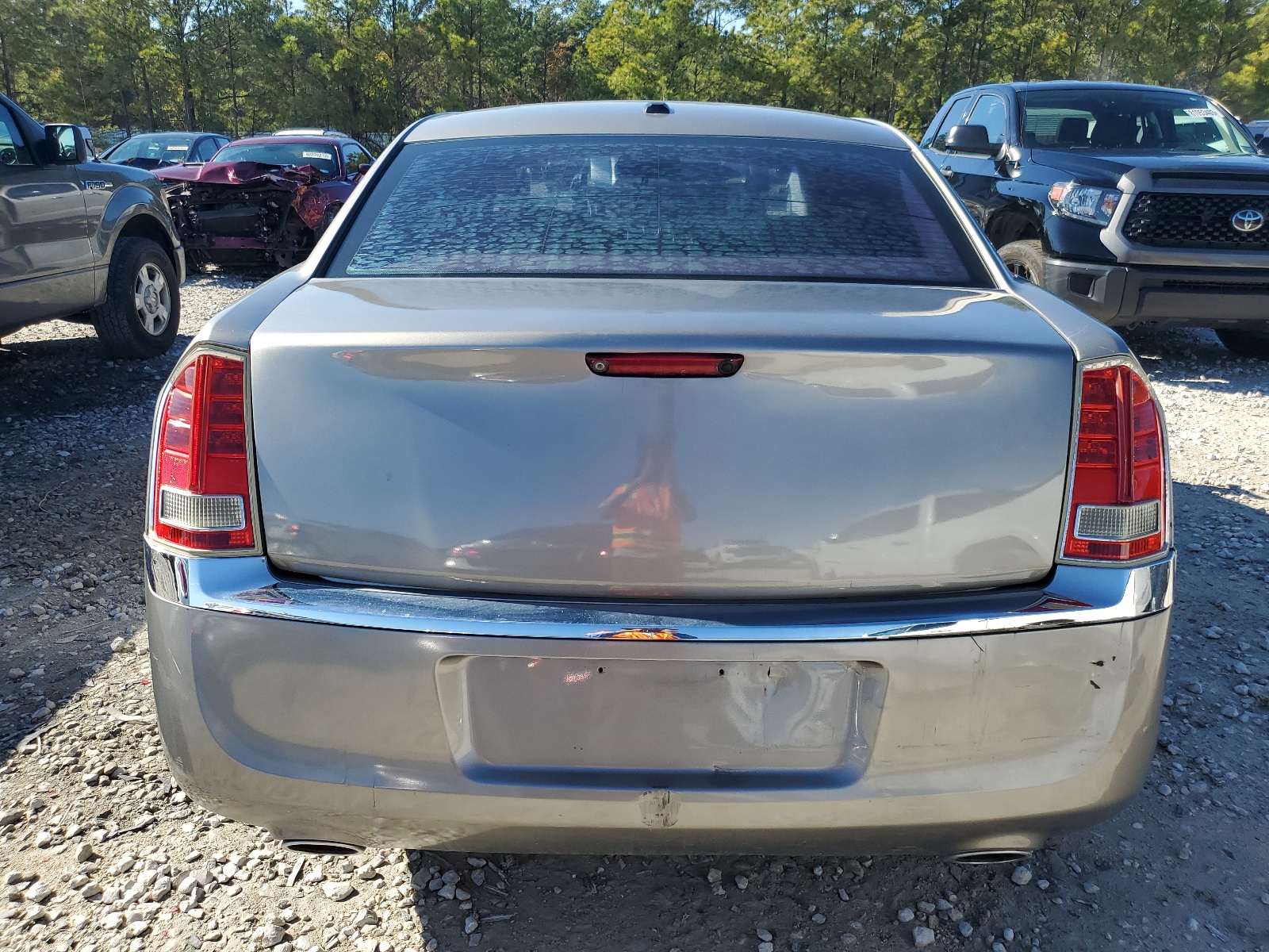 2014 Chrysler 300 vin: 2C3CCAAG3EH269347