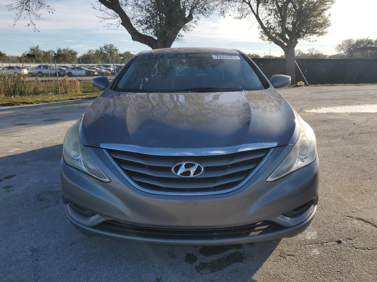 2011 Hyundai Sonata - Image 5