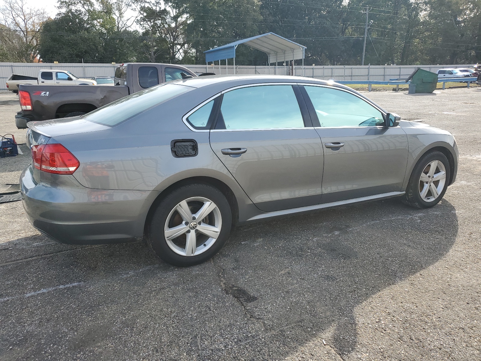 2013 Volkswagen Passat Se vin: 1VWBH7A3XDC030255