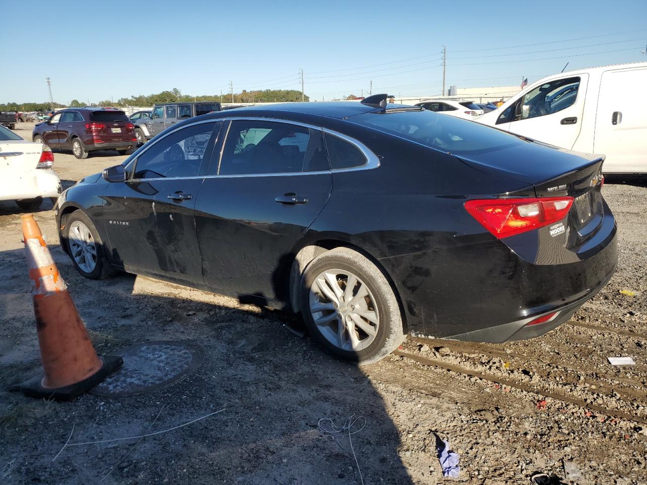 2018 Chevrolet Malibu Lt VIN: 1G1ZD5ST8JF182182 Lot: 80877543