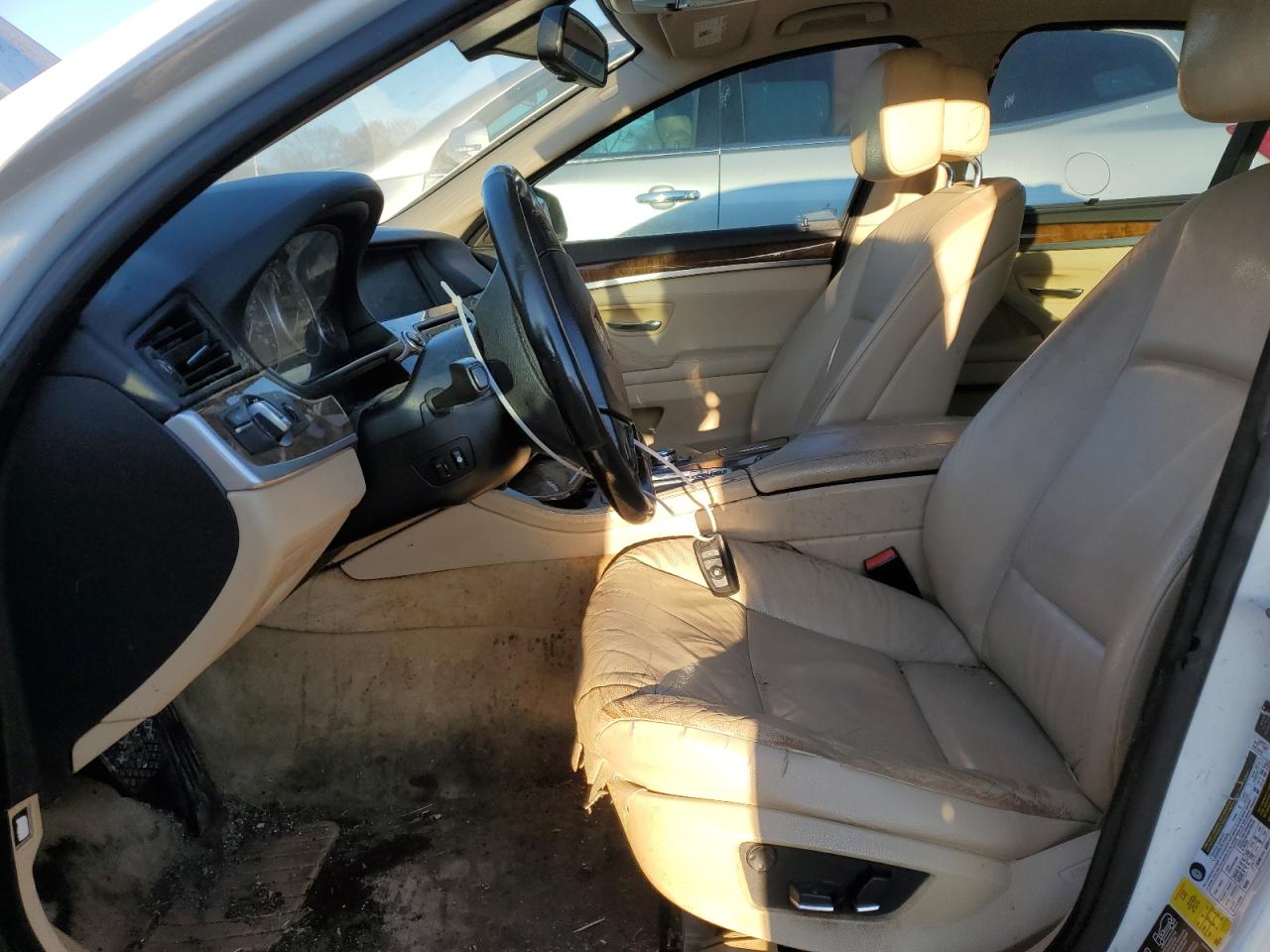 2011 BMW 535 Xi VIN: WBAFU7C57BC876013 Lot: 83645864