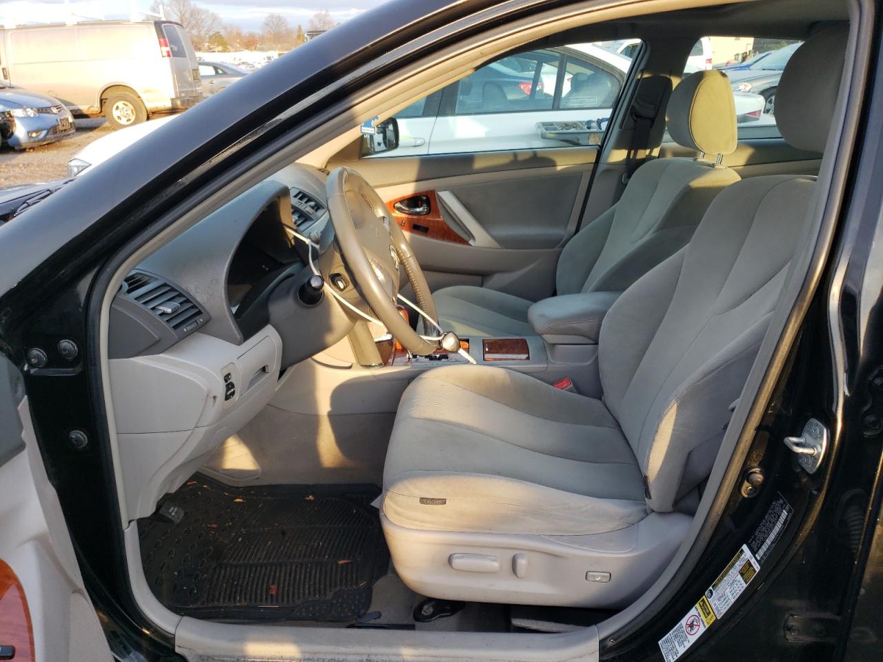 2009 Toyota Camry Base VIN: 4T4BE46K49R117811 Lot: 77730813