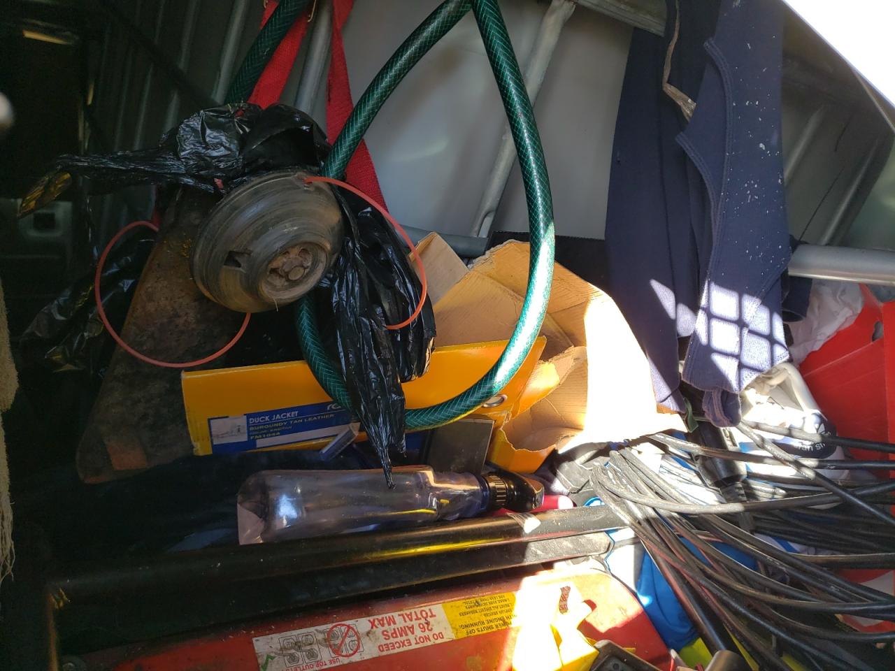 2001 Ford Econoline E150 Van VIN: 1FTRE14281HB44182 Lot: 79109423