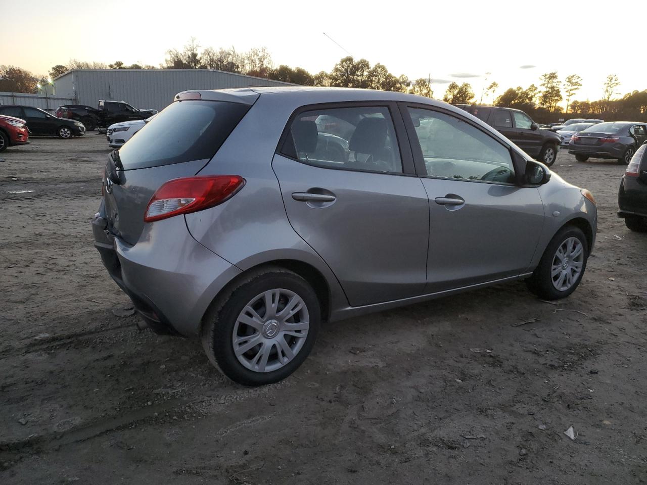 2013 Mazda Mazda2 VIN: JM1DE1KZ5D0153323 Lot: 76829823