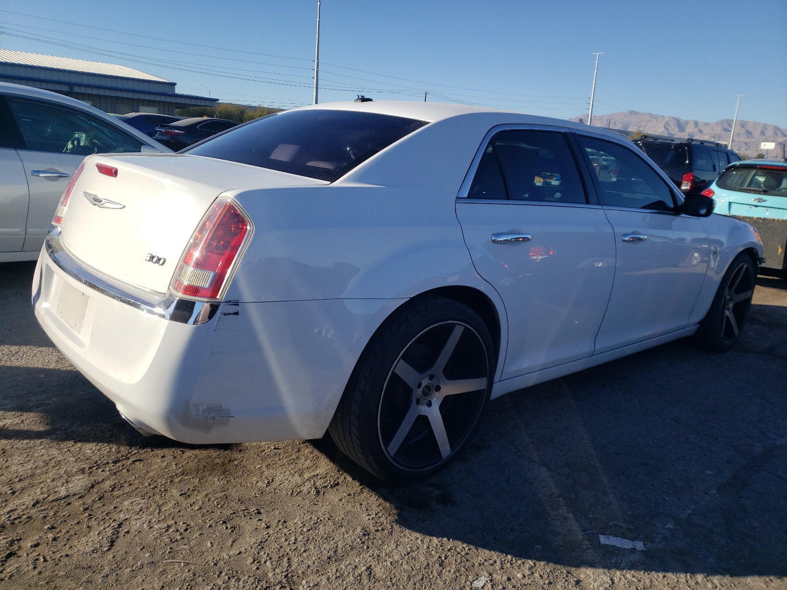 2013 Chrysler 300 vin: 2C3CCAAG3DH727130