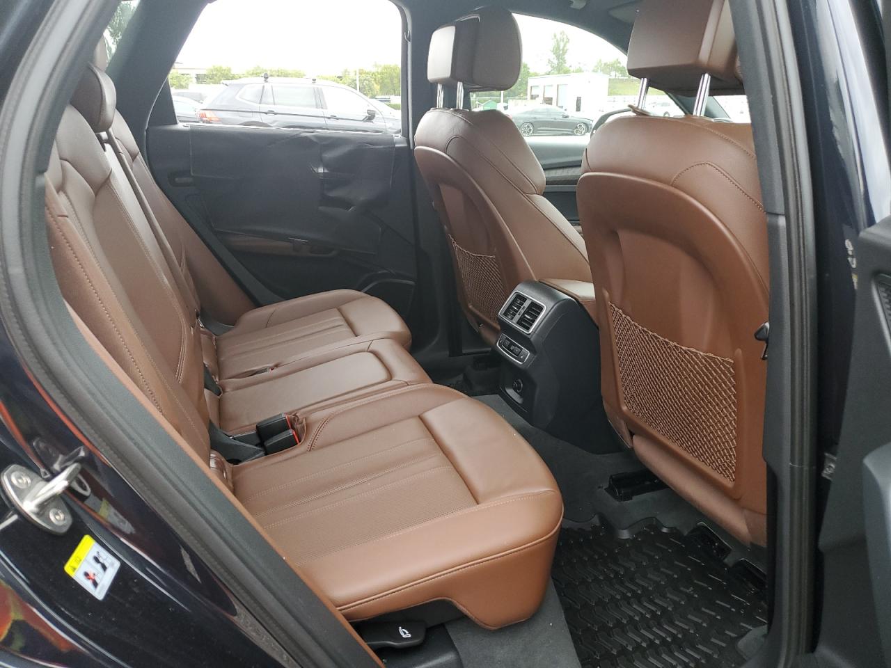 WA1CNAFYXJ2018202 2018 Audi Q5 Prestige