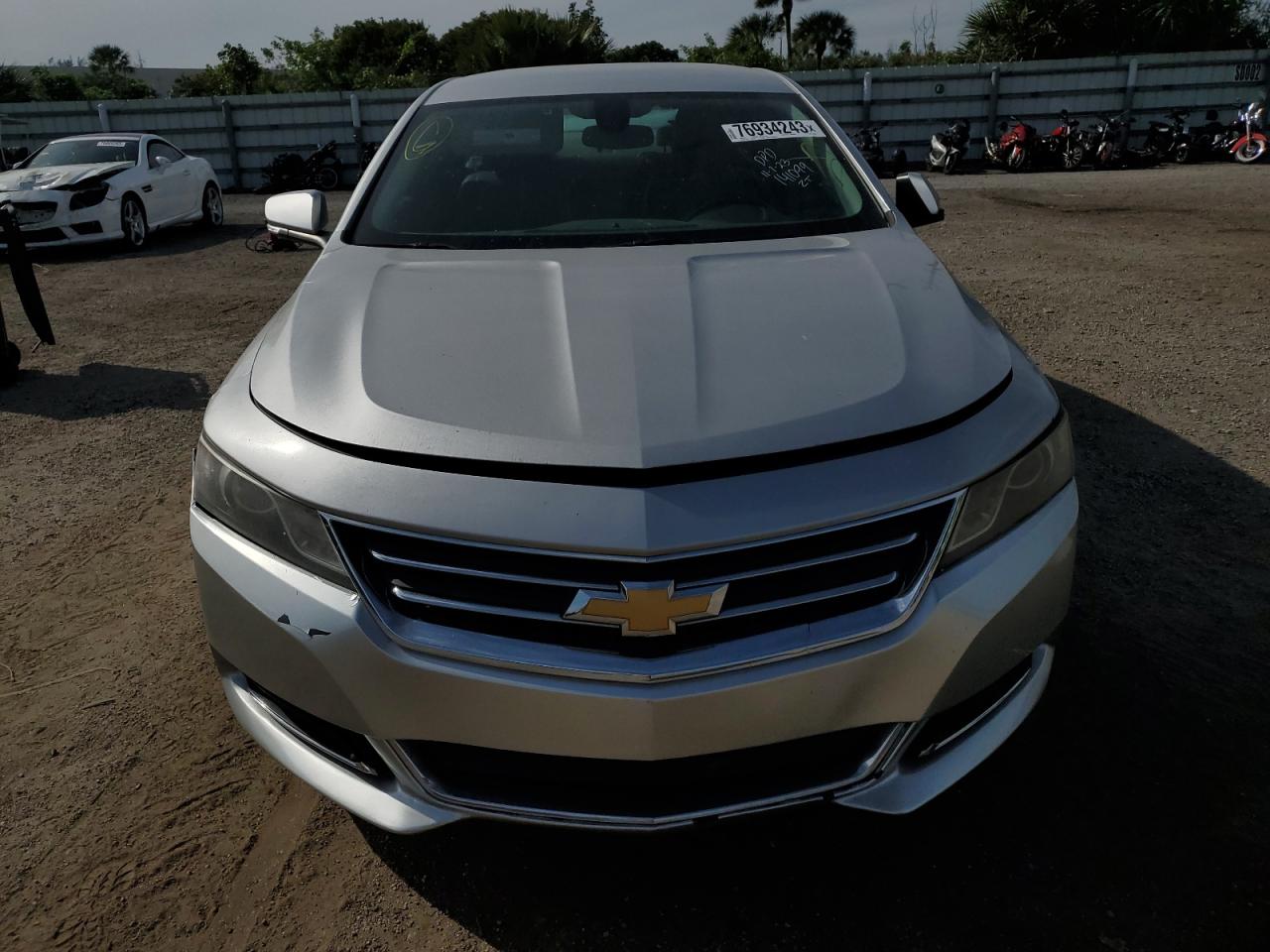 1G11Z5S39KU141099 2019 Chevrolet Impala Lt