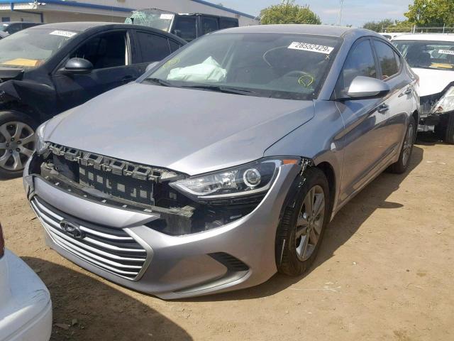 Седани HYUNDAI ELANTRA 2017 Сріблястий
