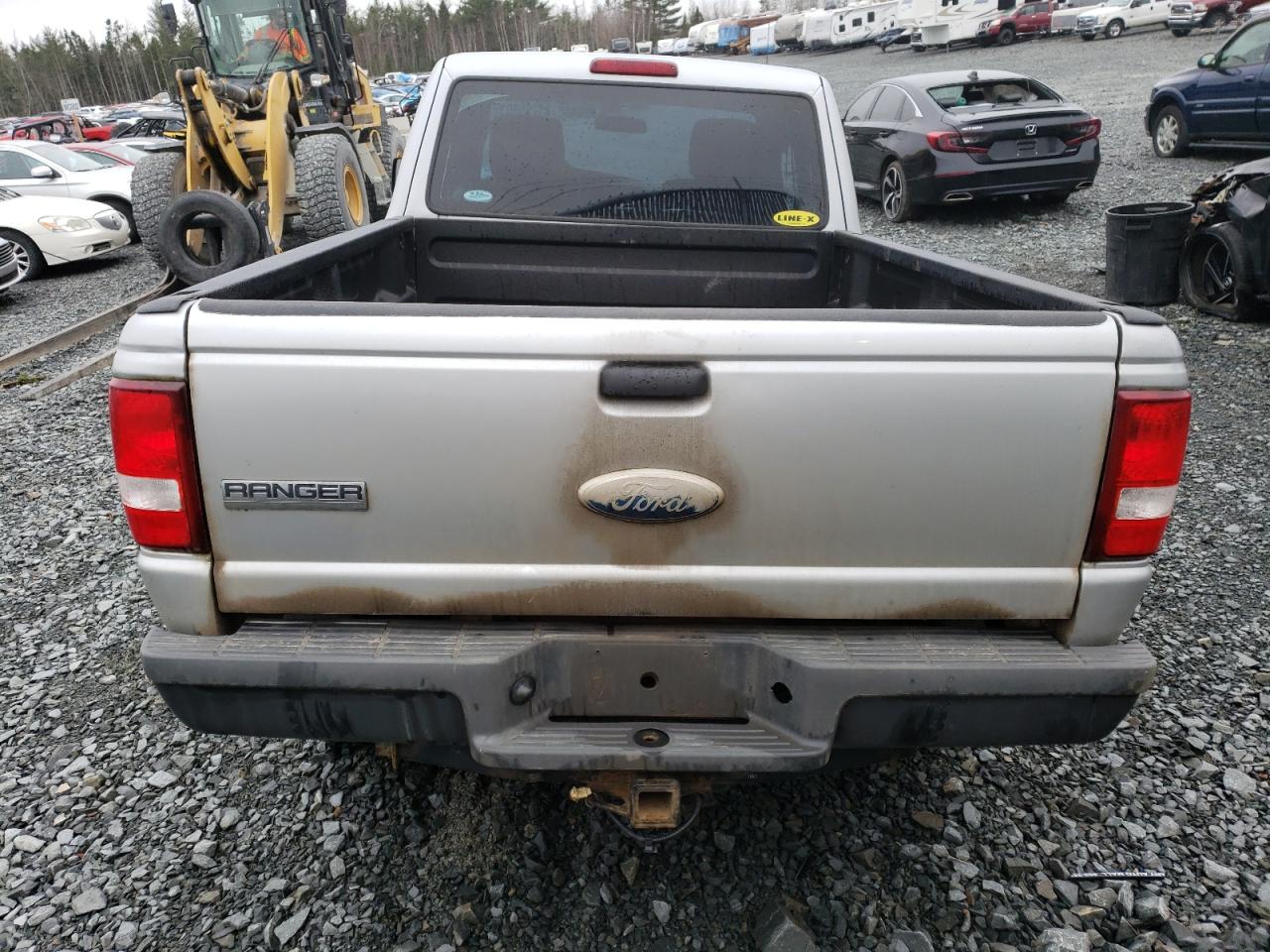 2010 Ford Ranger Super Cab VIN: 1FTLR4FE3APA03965 Lot: 81725603