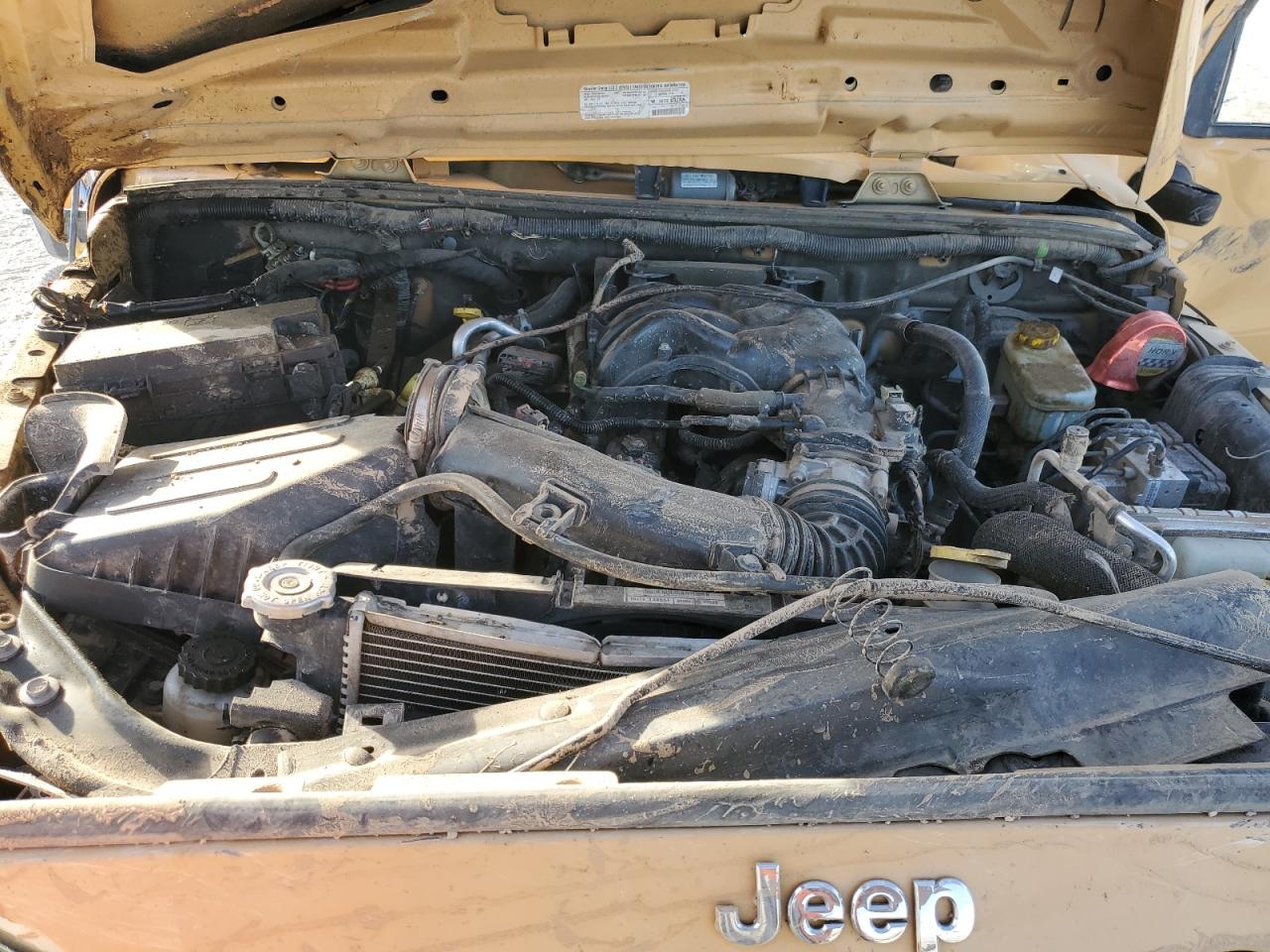 2013 Jeep Wrangler - Image 12