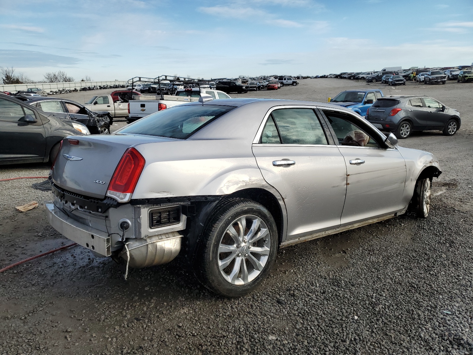 2C3CCAKG9JH302246 2018 Chrysler 300 Limited