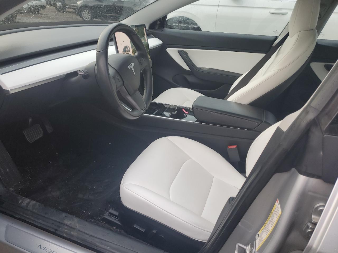 5YJ3E1EB3JF111904 2018 Tesla Model 3