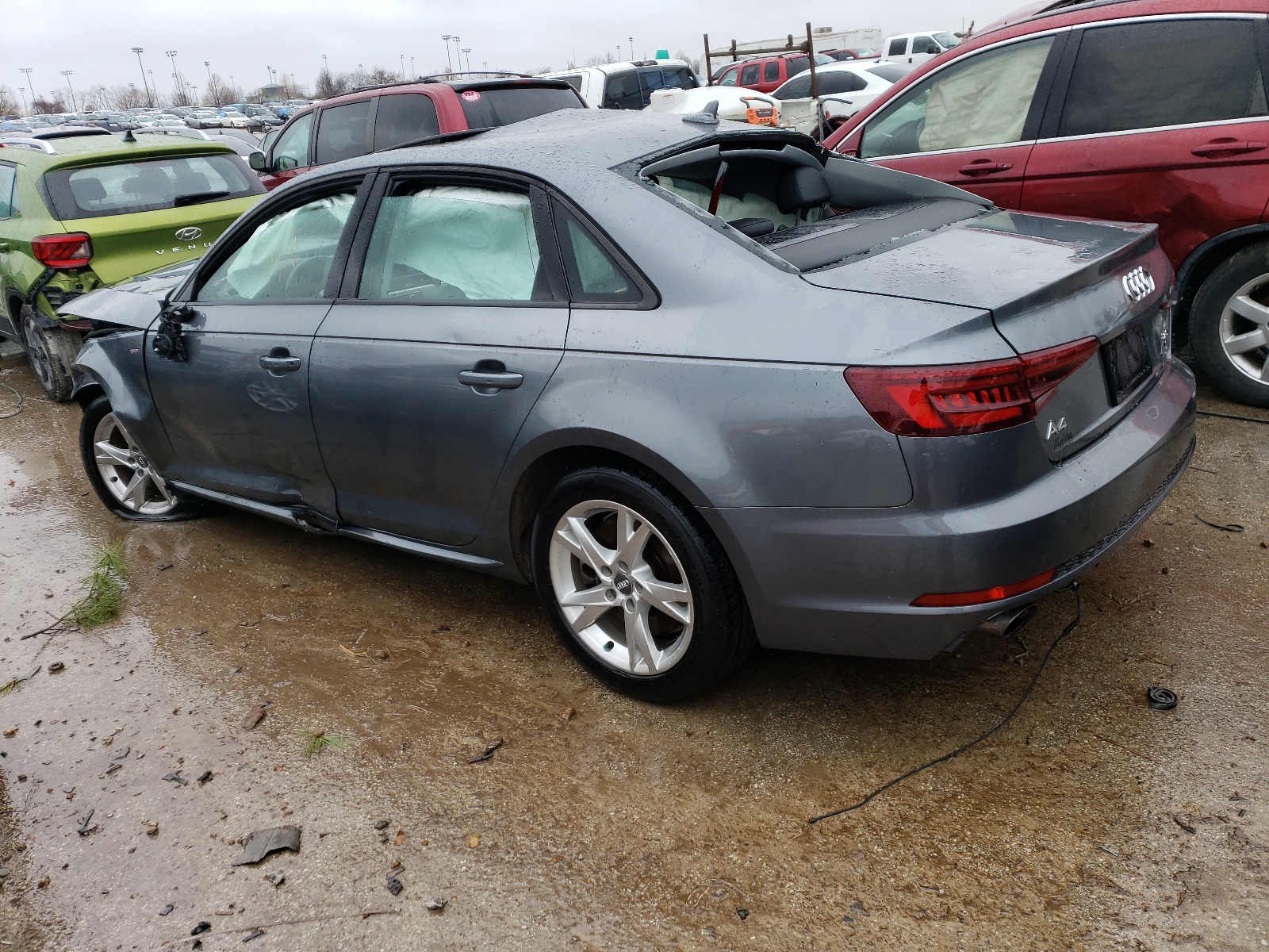 2018 Audi A4 Premium vin: WAUDNAF47JN017382