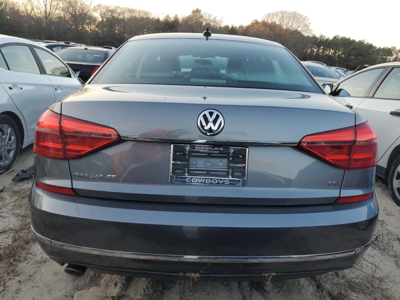 2016 Volkswagen Passat Se VIN: 1VWBT7A32GC012268 Lot: 85842395