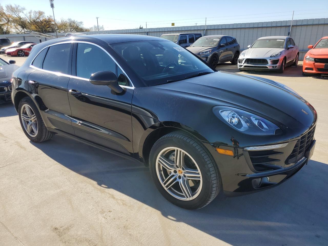 2017 Porsche Macan S VIN: WP1AB2A52HLB11176 Lot: 78423673