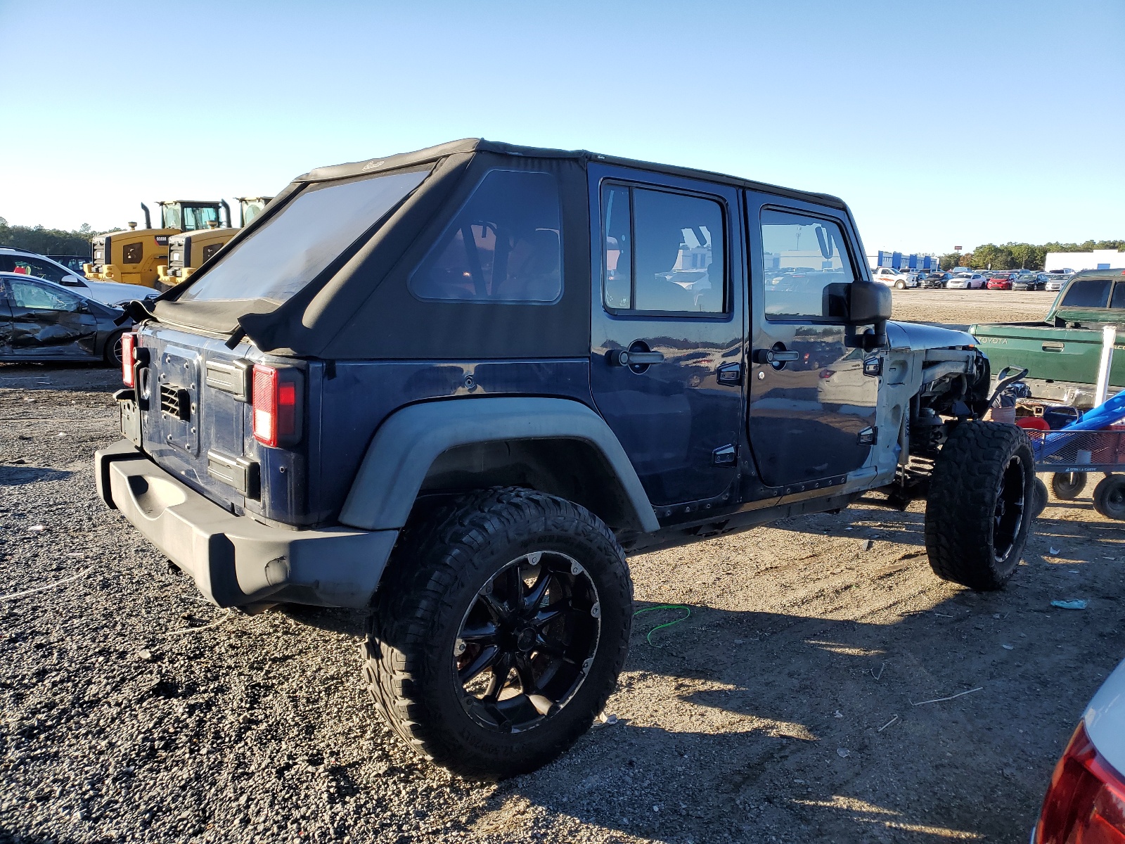 2013 Jeep Wrangler Unlimited Sport vin: 1C4BJWDG2DL527090