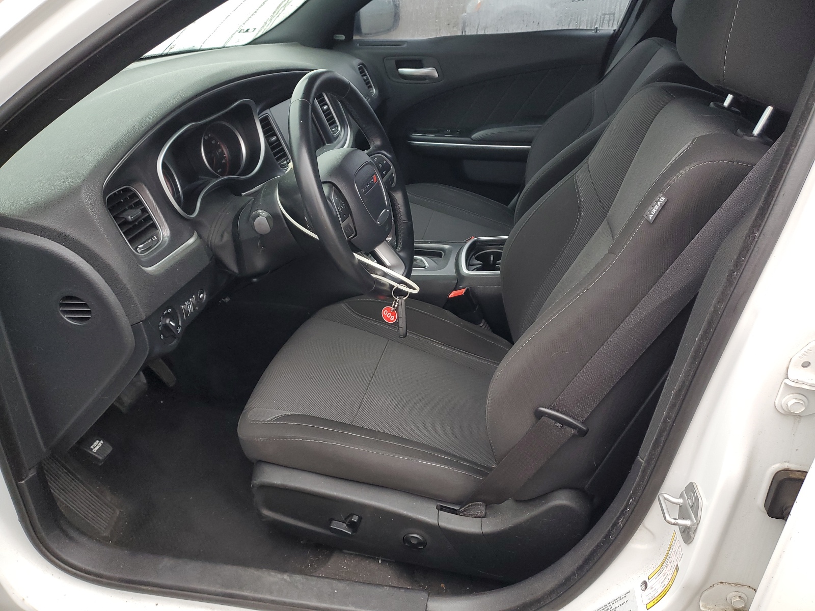 2C3CDXHG6GH138728 2016 Dodge Charger Sxt