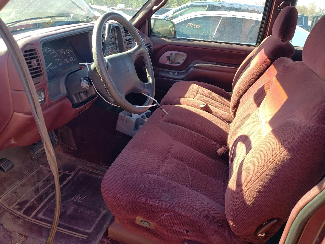 1995 Chevrolet Gmt-400 C1500 VIN: 2GCEC19Z7S1272802 Lot: 82182933