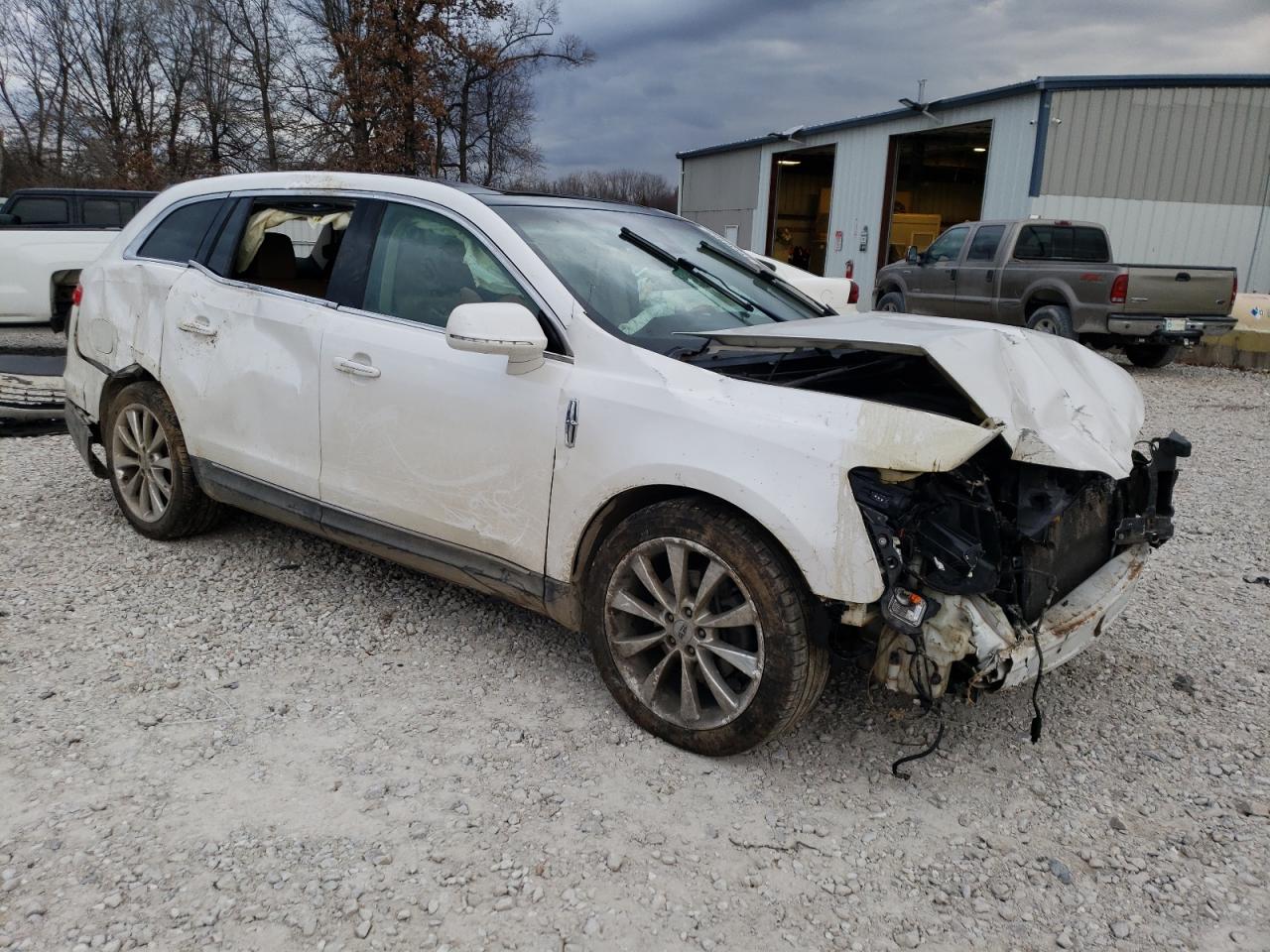 2010 Lincoln Mkt VIN: 2LMHJ5AT0ABJ14554 Lot: 81548863