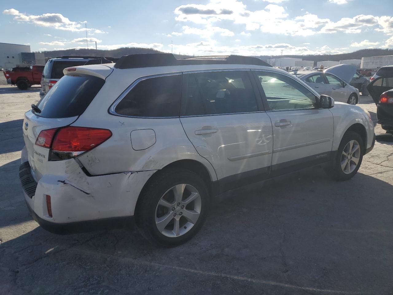 2014 Subaru Outback 2.5I Limited VIN: 4S4BRBLC0E3202869 Lot: 82100813