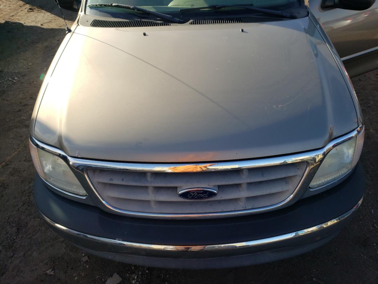 2003 Ford F-150 - Image 11