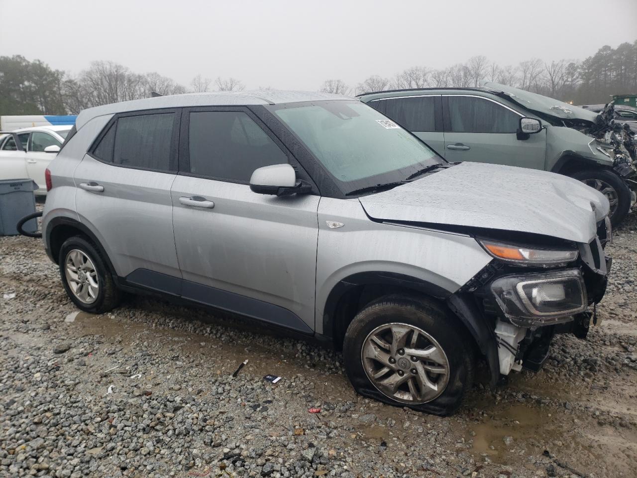 2022 Hyundai Venue Se VIN: KMHRB8A39NU140729 Lot: 81954233