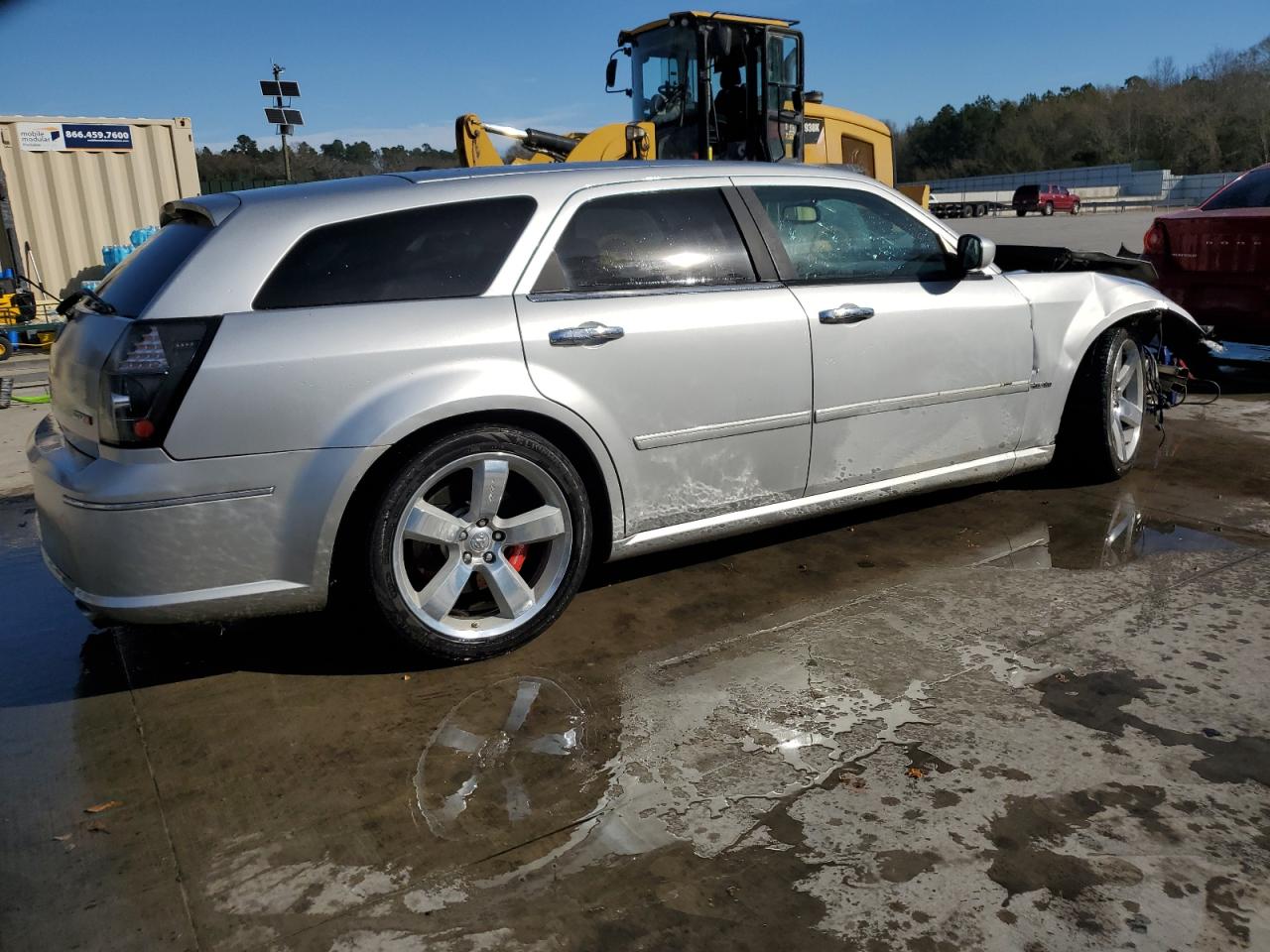 2006 Dodge Magnum - Image 3