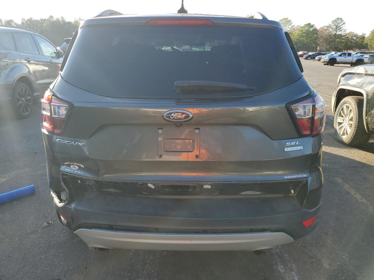 1FMCU0HD9JUC44390 2018 Ford Escape Sel