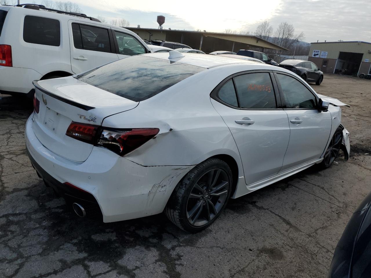 2018 Acura Tlx Tech+A VIN: 19UUB2F68JA008637 Lot: 76140533