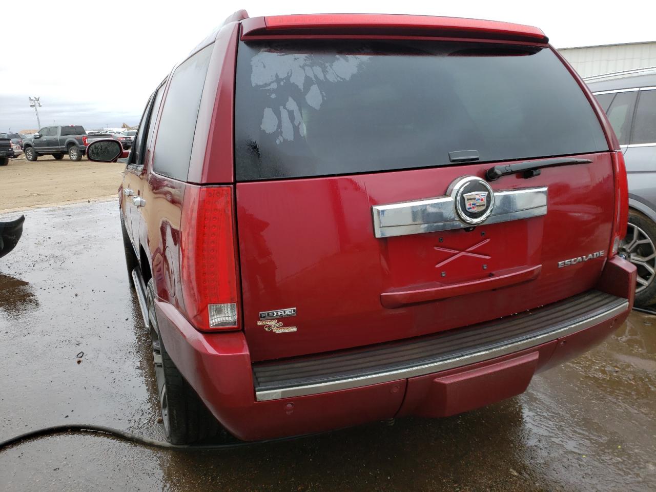 2009 Cadillac Escalade - Image 2