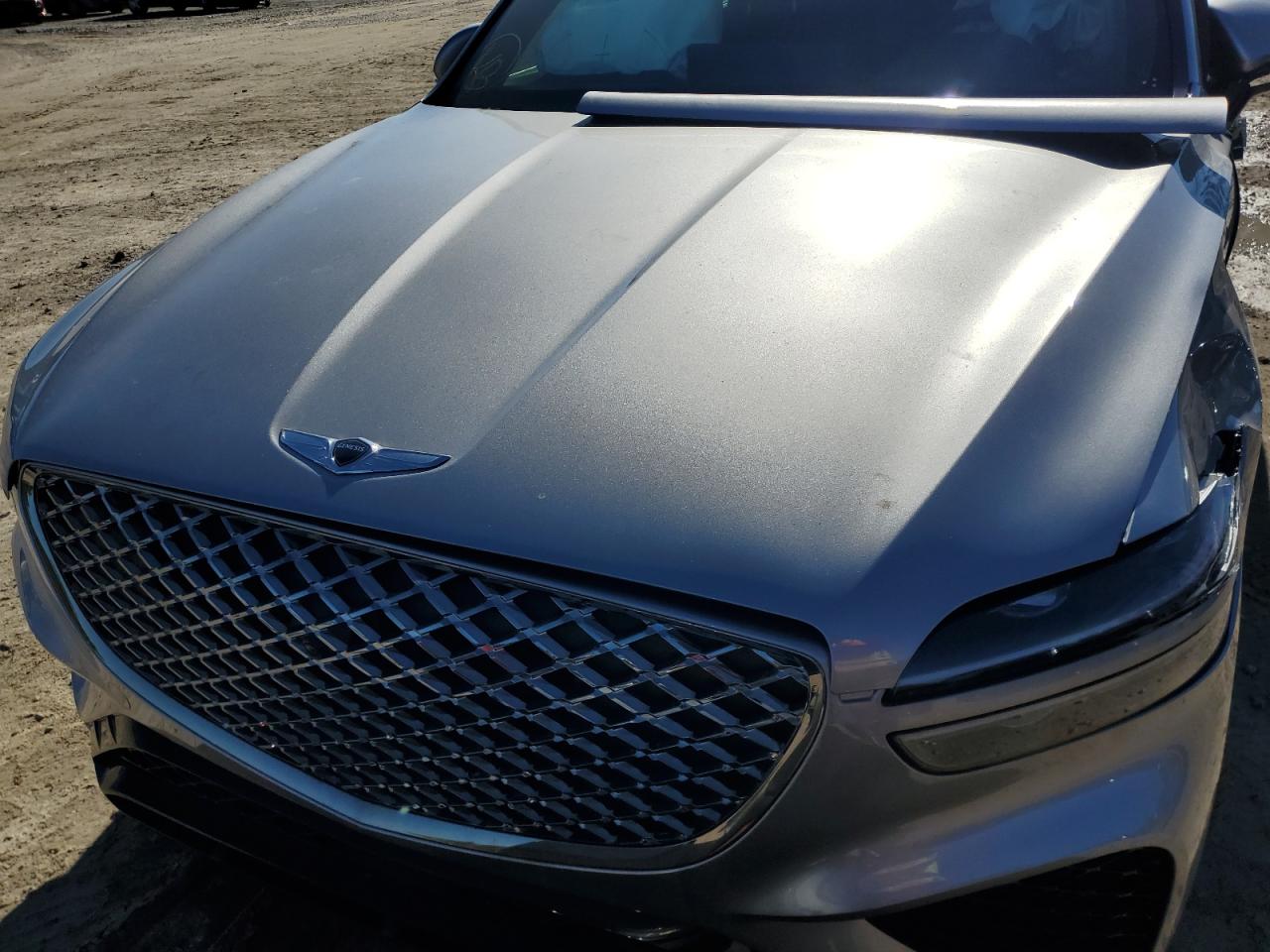 2023 Genesis GV70 - Image 12