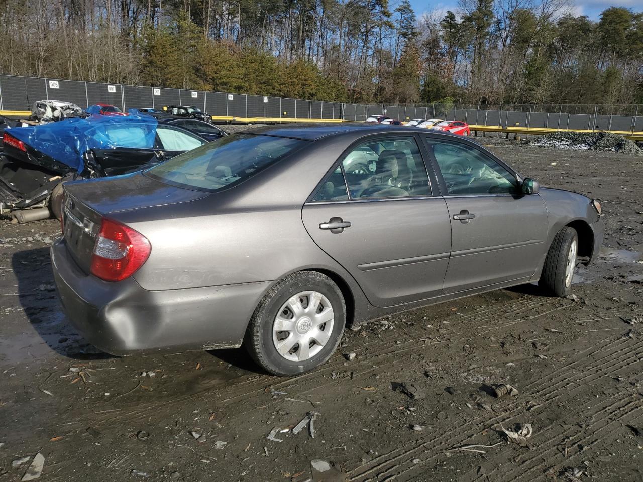 2003 Toyota Camry Le VIN: 4T1BE32KX3U719825 Lot: 80186803