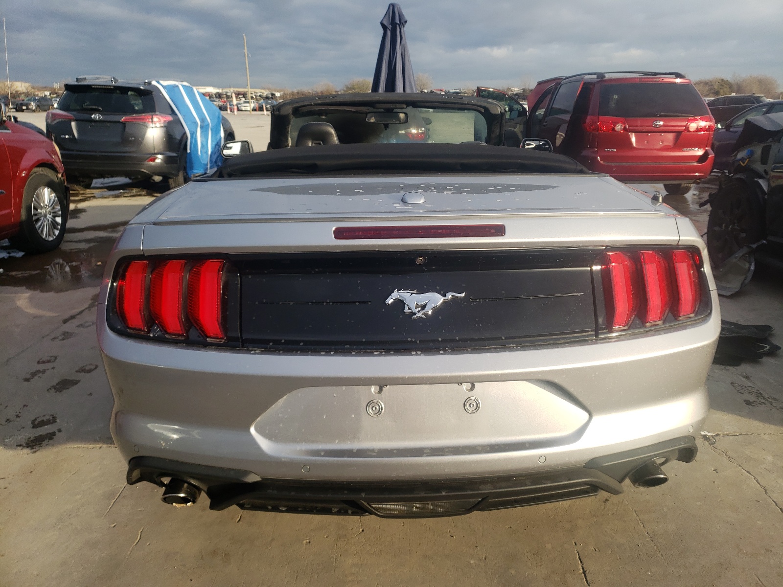 1FATP8UH9L5126023 2020 Ford Mustang