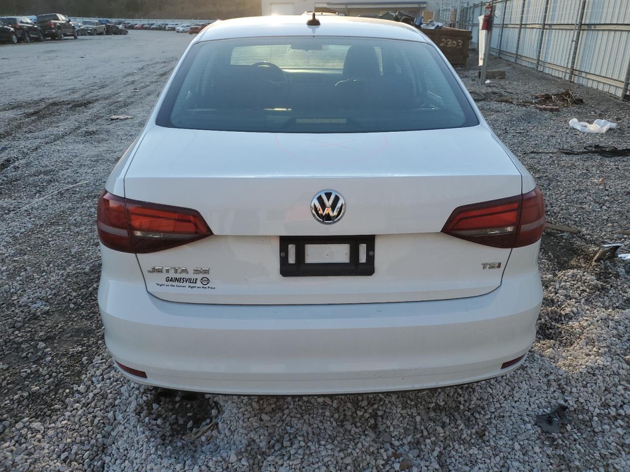 3VWDB7AJ0HM335485 2017 Volkswagen Jetta Se