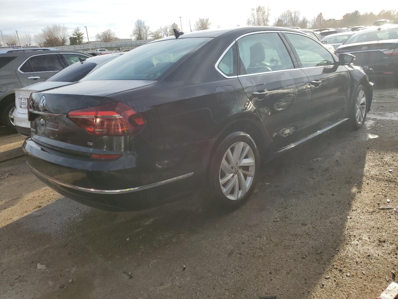 1VWBA7A31JC049342 2018 Volkswagen Passat Se