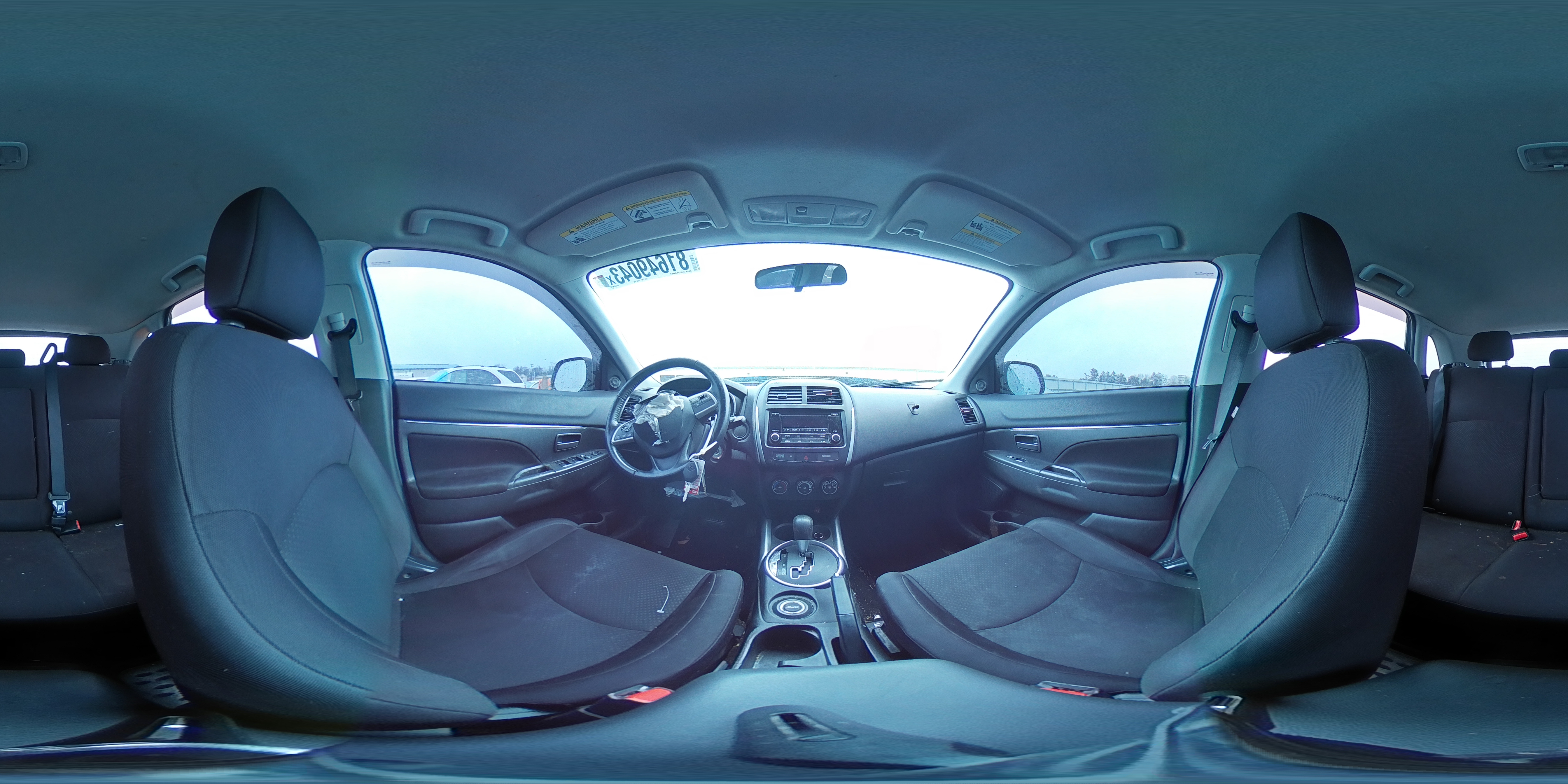 2014 Mitsubishi Outlander - Image 12