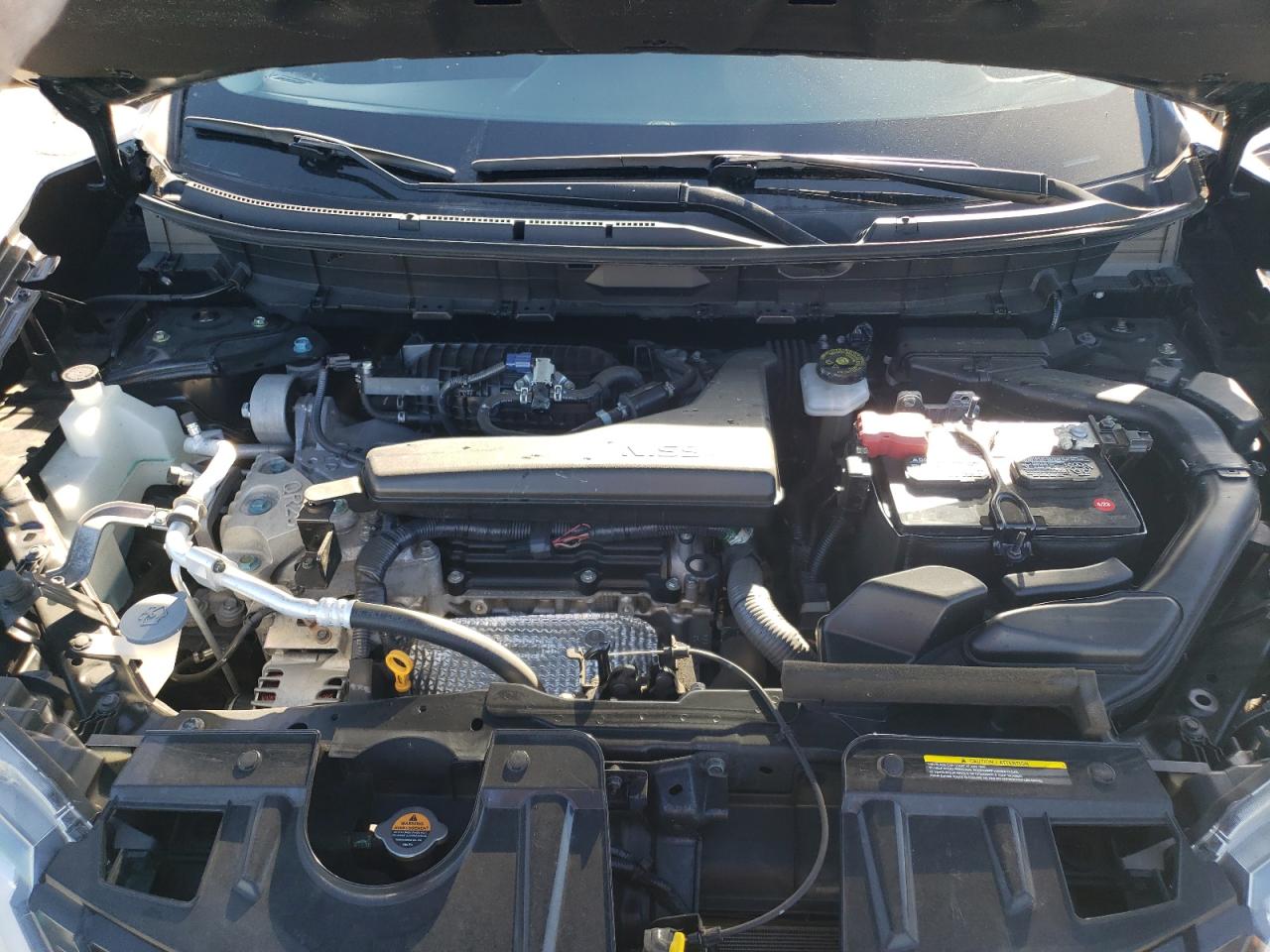 2020 Nissan Rogue - Image 14