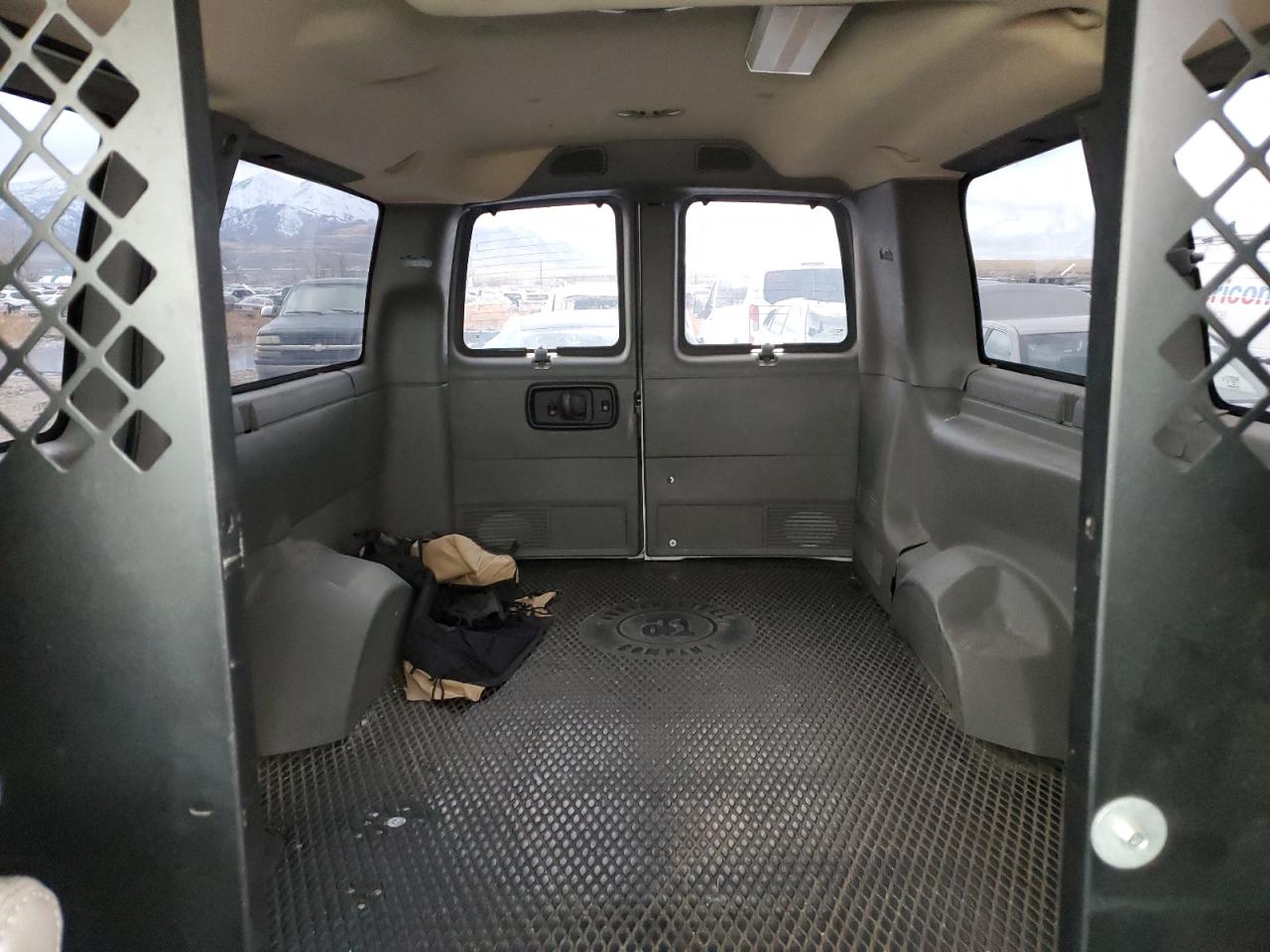 2010 Chevrolet Express G1500 Lt VIN: 1GBUGCD41A1118960 Lot: 79722923