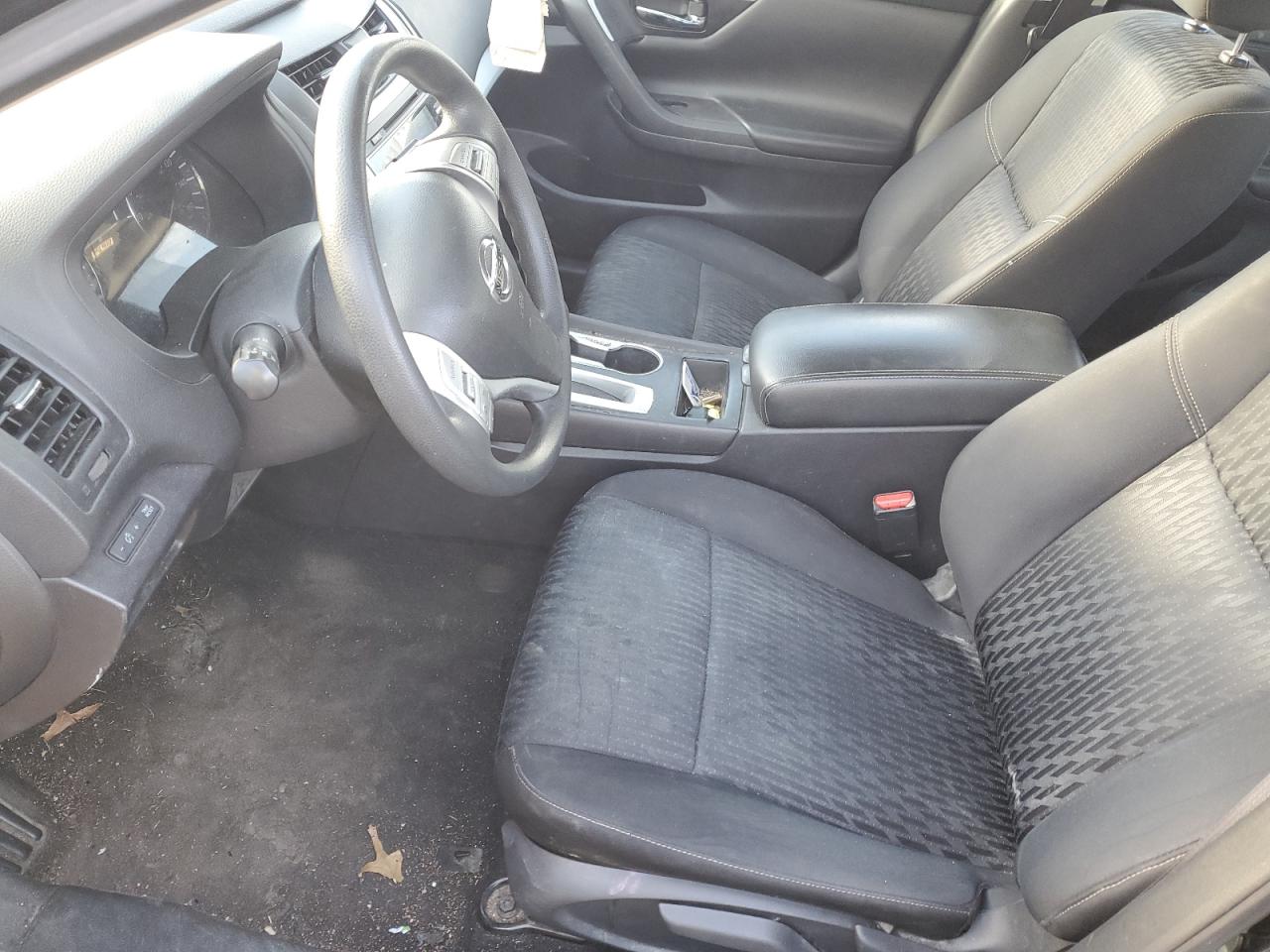 2017 Nissan Altima - Image 7
