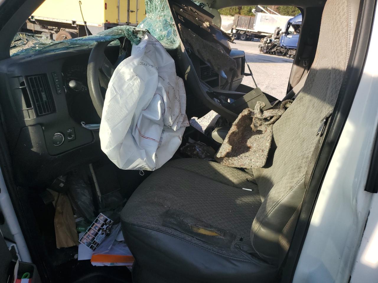 2008 Chevrolet Express G1500 VIN: 1GCFH154581155136 Lot: 78421663