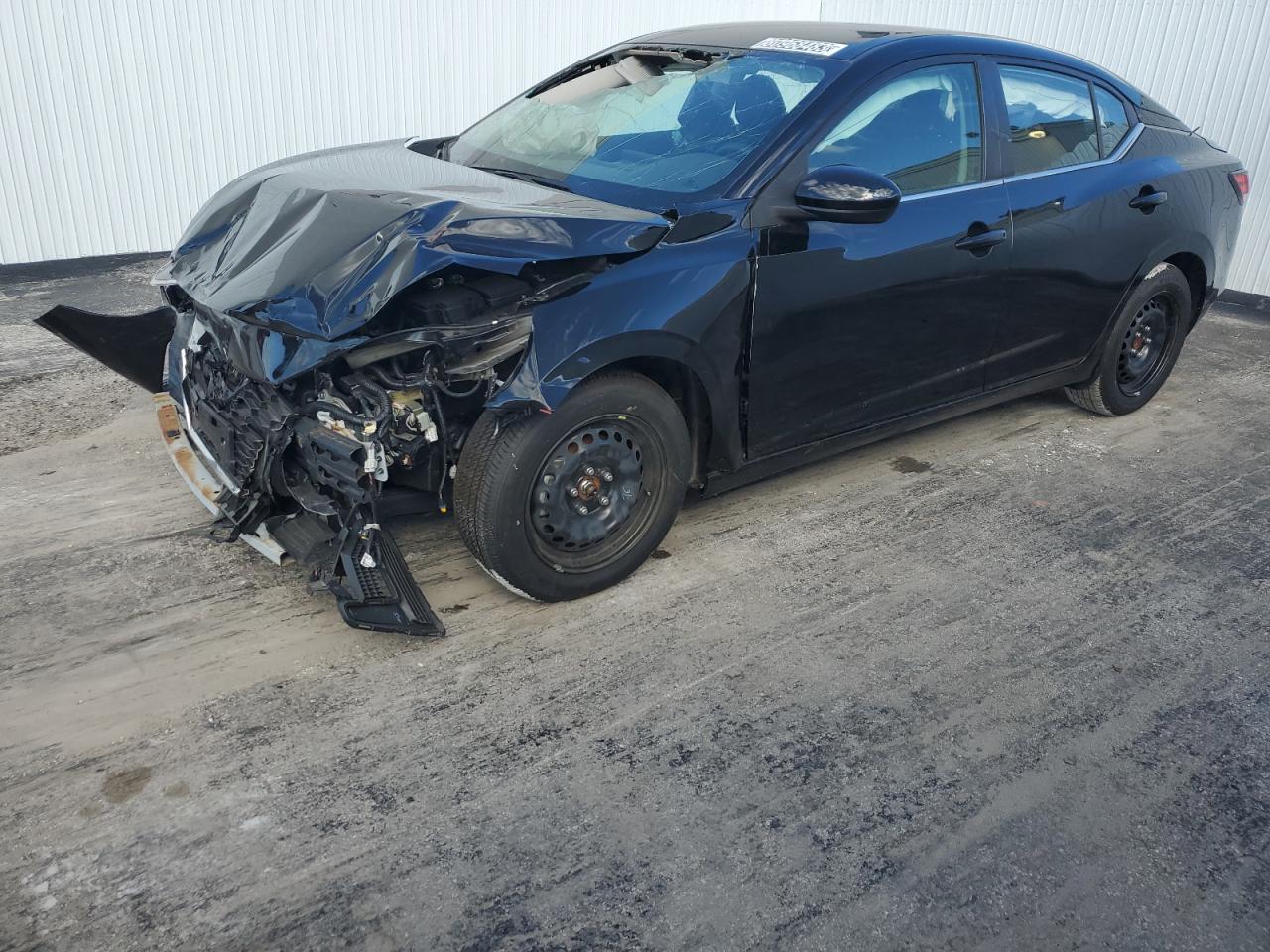 2022 Nissan Sentra S იყიდება Opa Locka-ში, FL - Front End