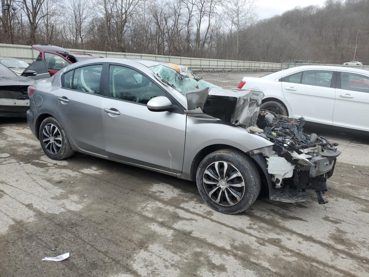 VIN JM1BL1TF2D1762901 2013 MAZDA 3 no.4