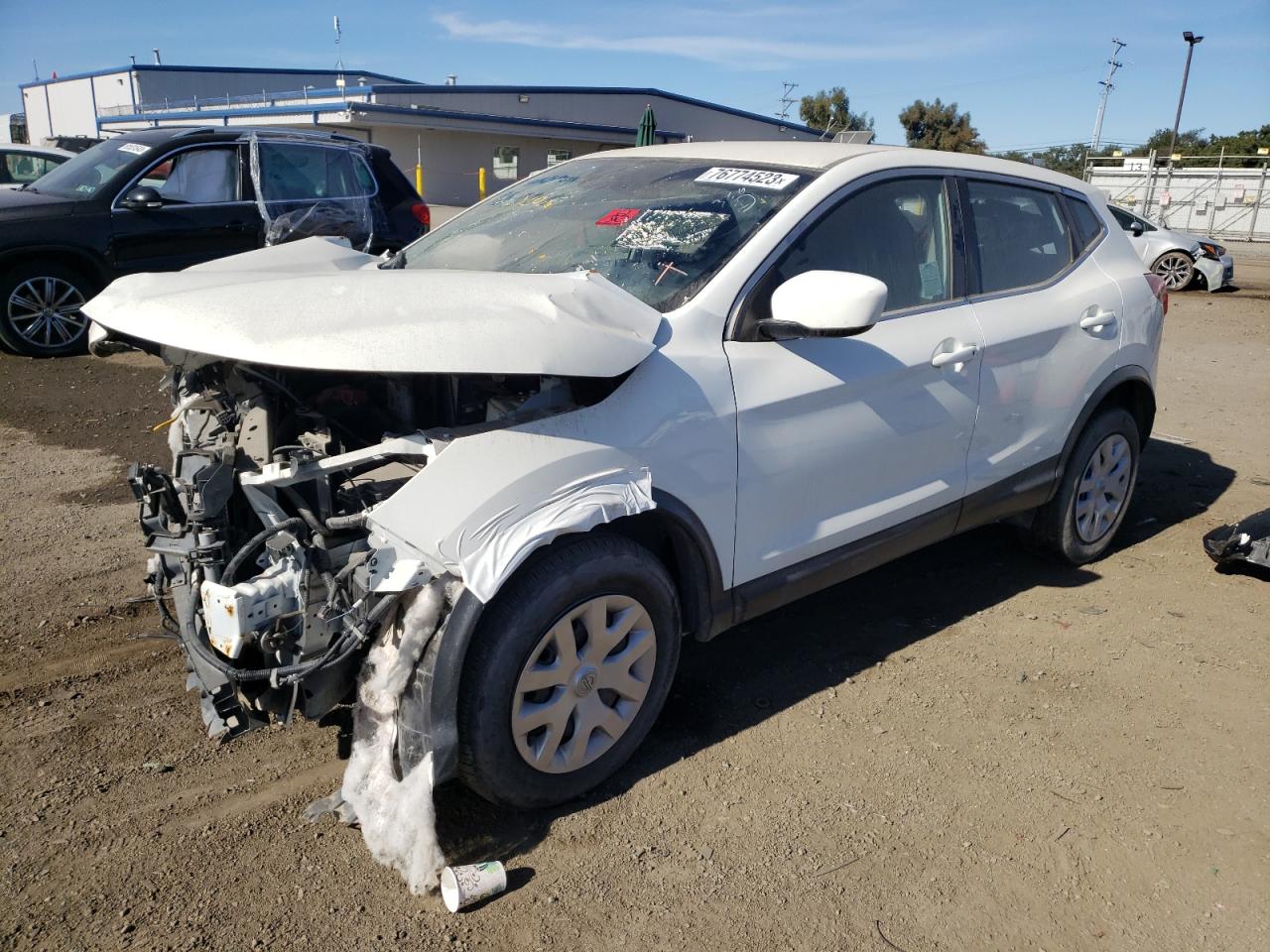 JN1BJ1CP8KW218758 2019 NISSAN ROGUE - Image 1