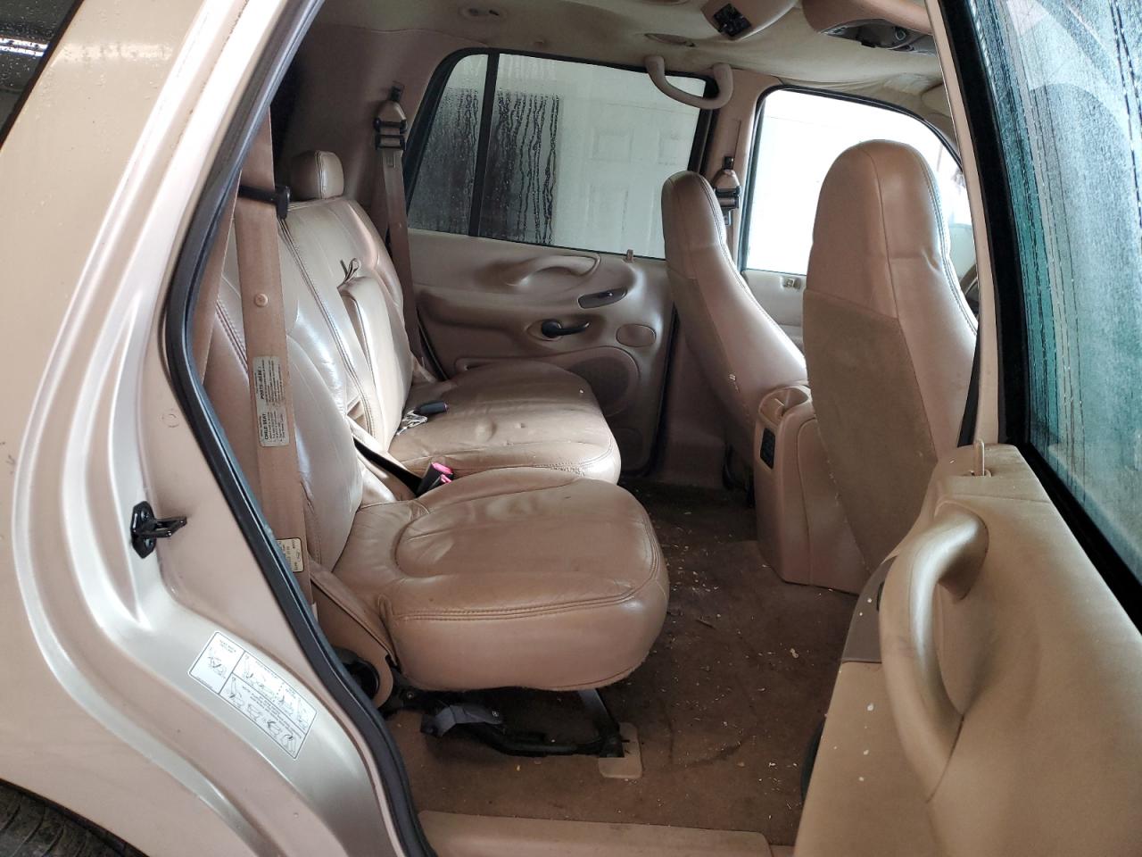 1998 Ford Expedition VIN: 1FMRU18W9WLC09332 Lot: 57139625