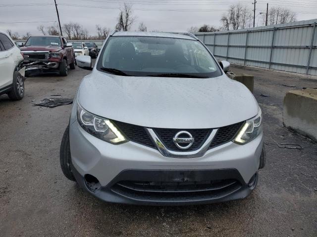  NISSAN ROGUE 2017 Серебристый