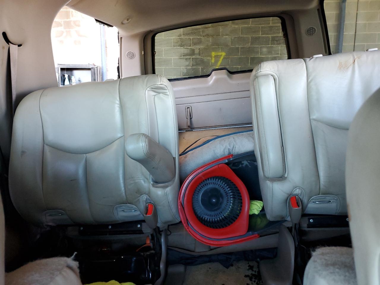 2003 Chevrolet Suburban K1500 VIN: 3GNFK16Z53G240636 Lot: 80737593