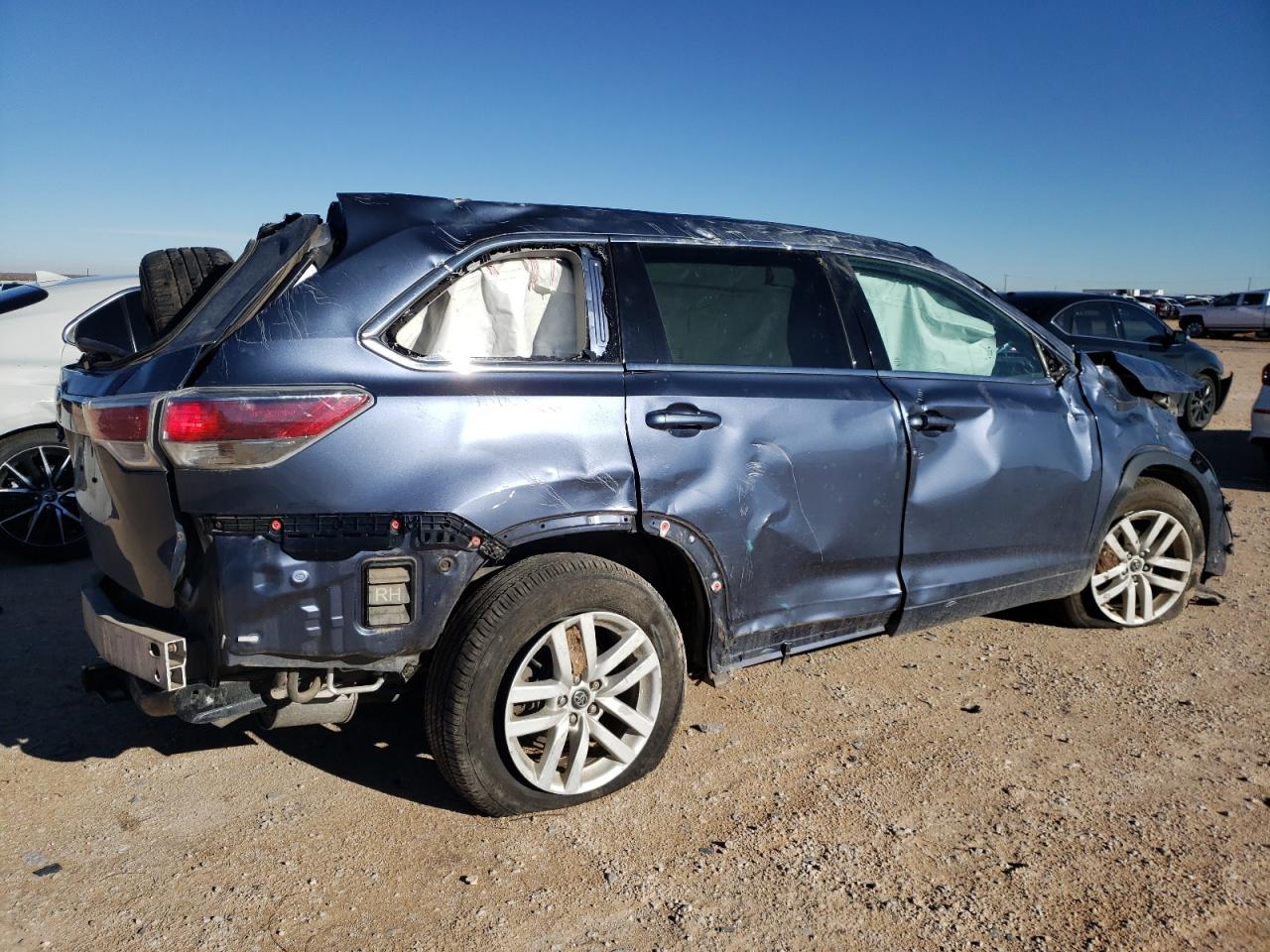 2016 Toyota Highlander Le VIN: 5TDZKRFH6GS179588 Lot: 82162633