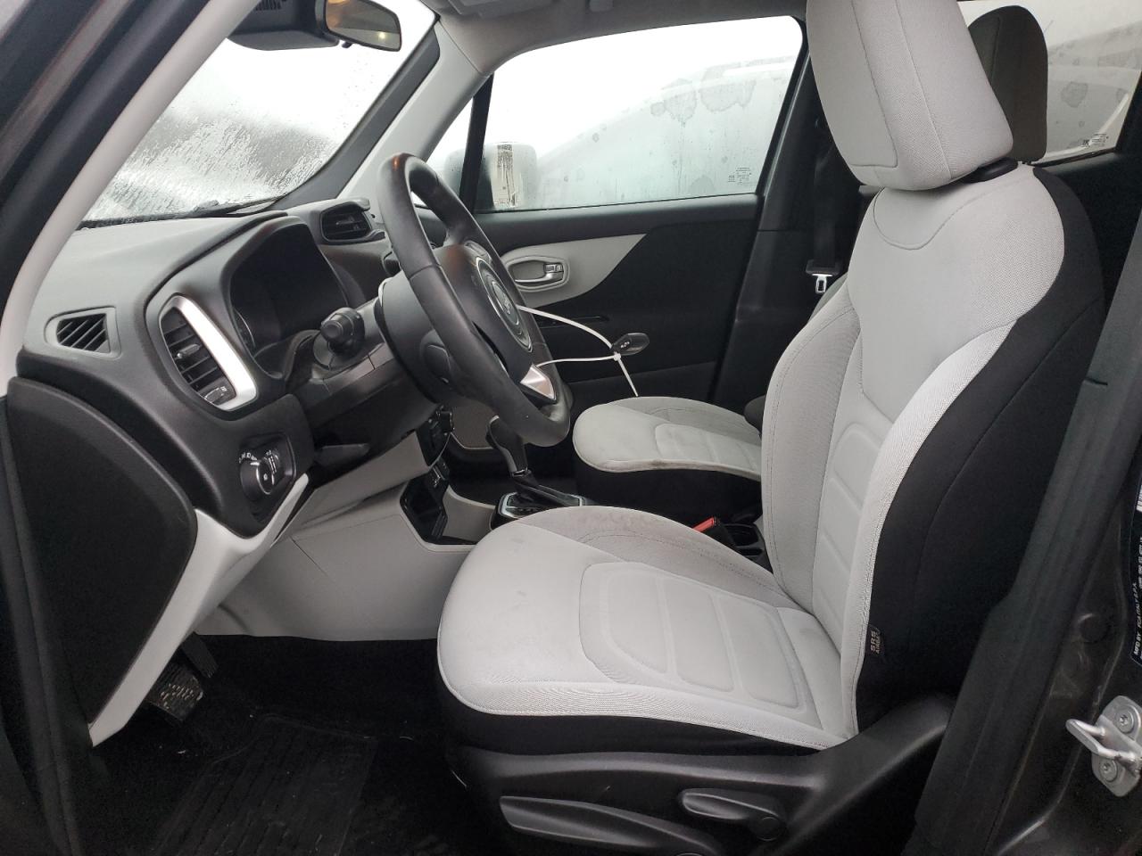 ZACCJABB5JPJ40018 2018 Jeep Renegade Latitude