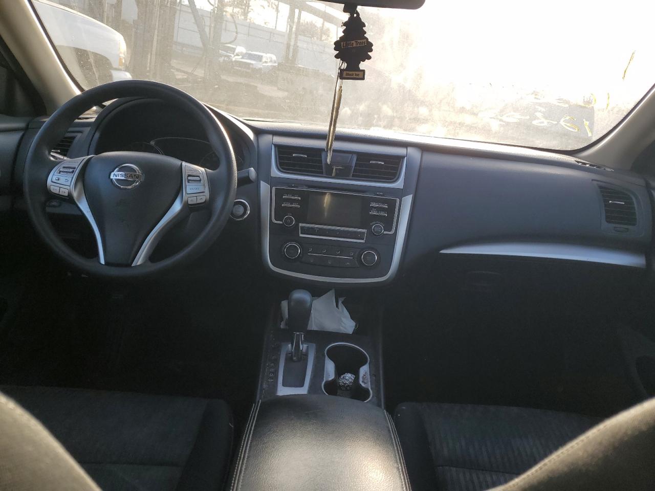 2017 Nissan Altima - Image 8